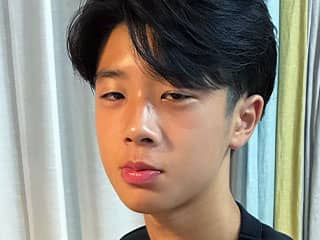 R君